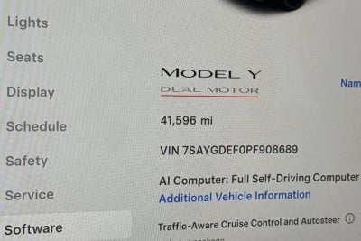 2023 Tesla Model Y Performance