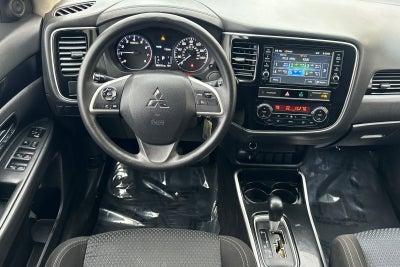 2019 Mitsubishi Outlander ES