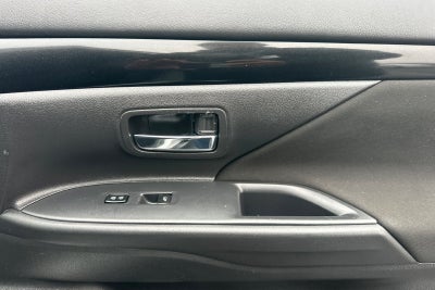 2019 Mitsubishi Outlander ES