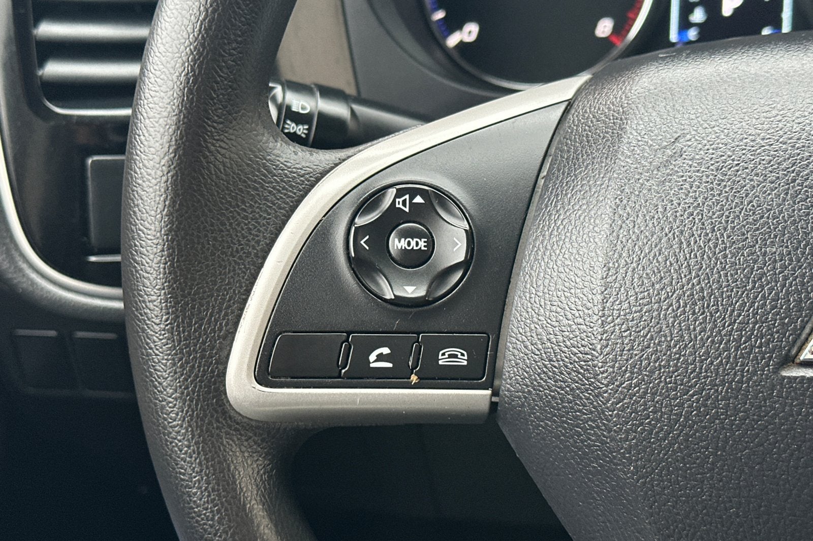 2019 Mitsubishi Outlander ES