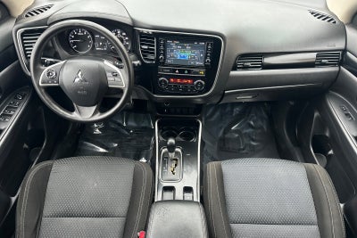 2019 Mitsubishi Outlander ES