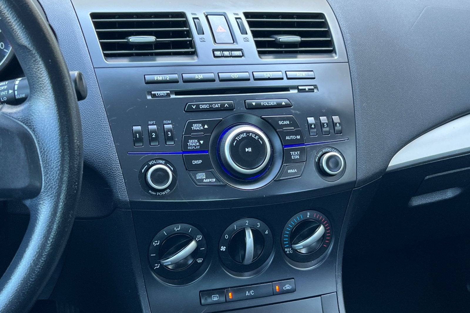 2013 Mazda Mazda3 i SV