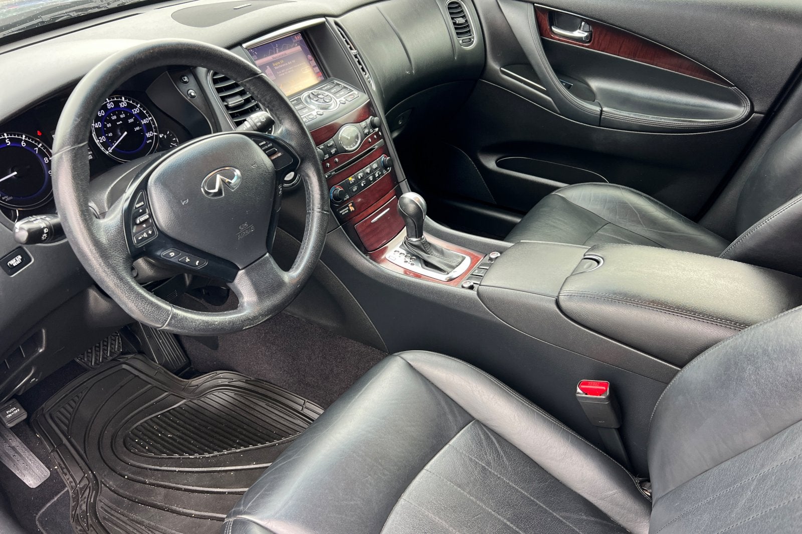 2017 INFINITI QX50 Base