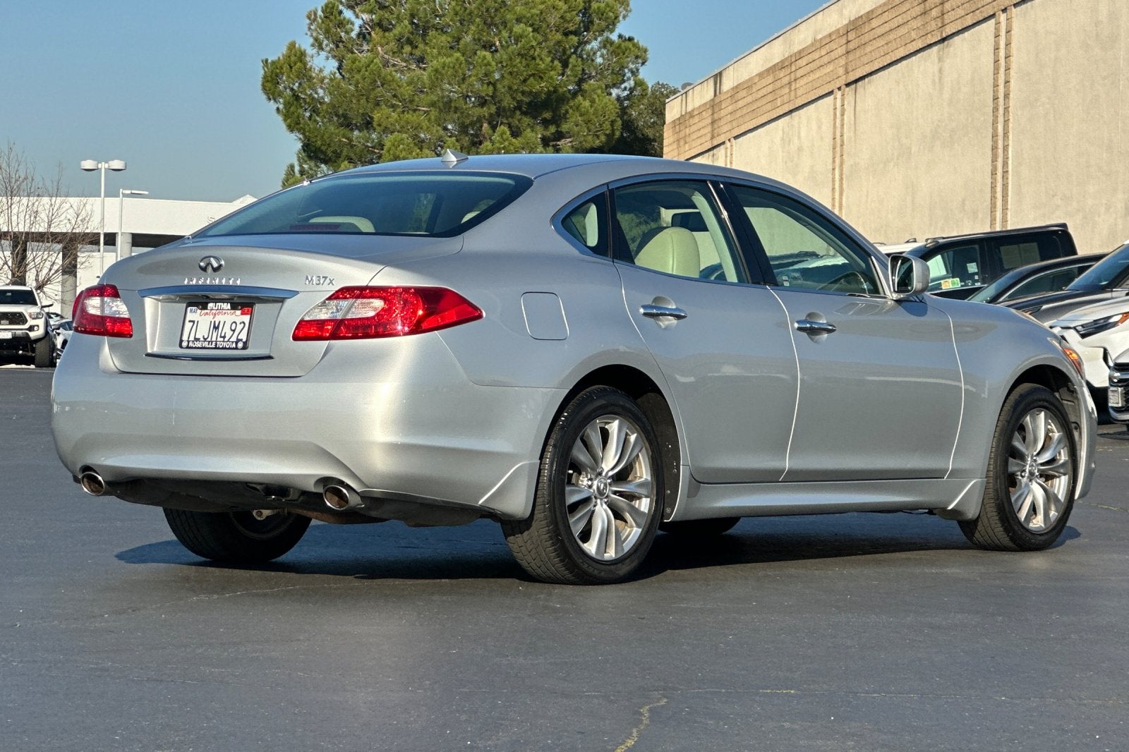2012 INFINITI M37 Base