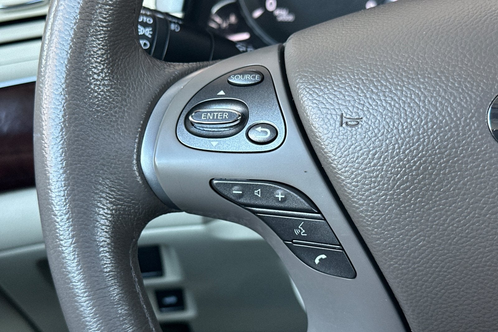 2012 INFINITI M37 Base