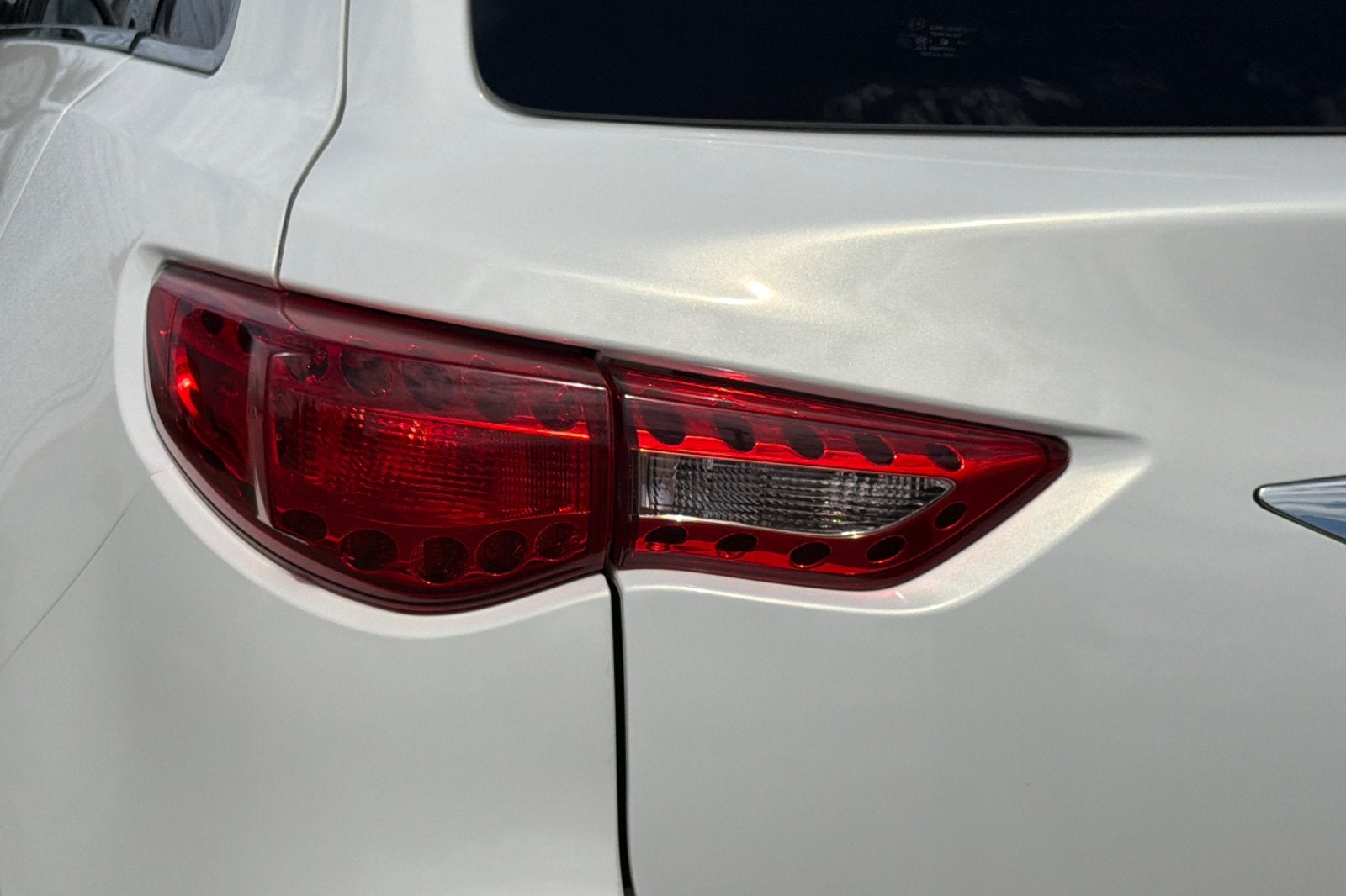 2010 INFINITI FX35 Base