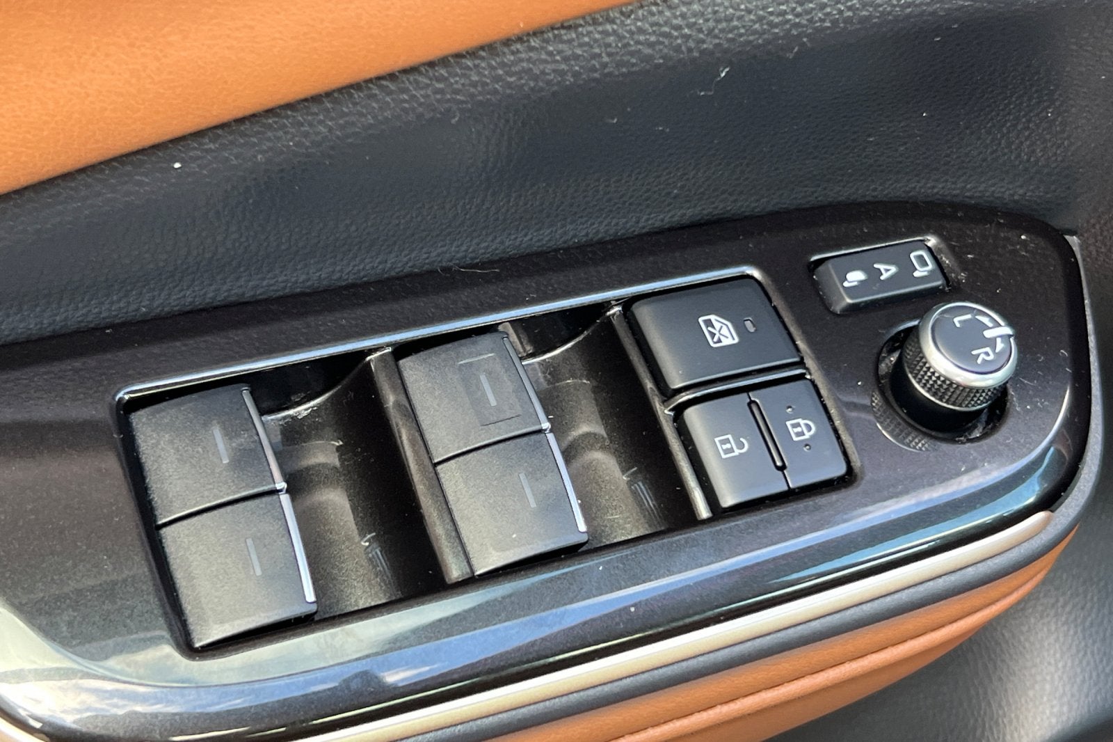 2025 Toyota Crown Signia Limited