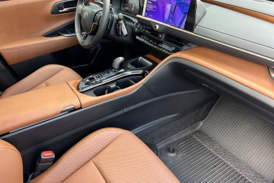 2025 Toyota Crown Signia Limited