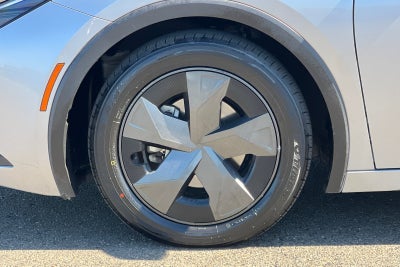 2023 Toyota Prius LE