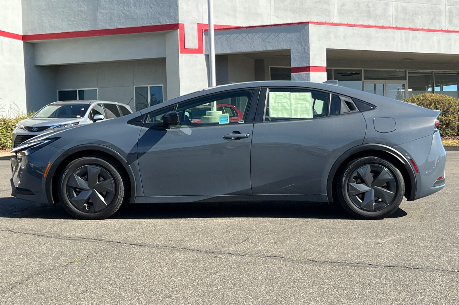2023 Toyota Prius LE