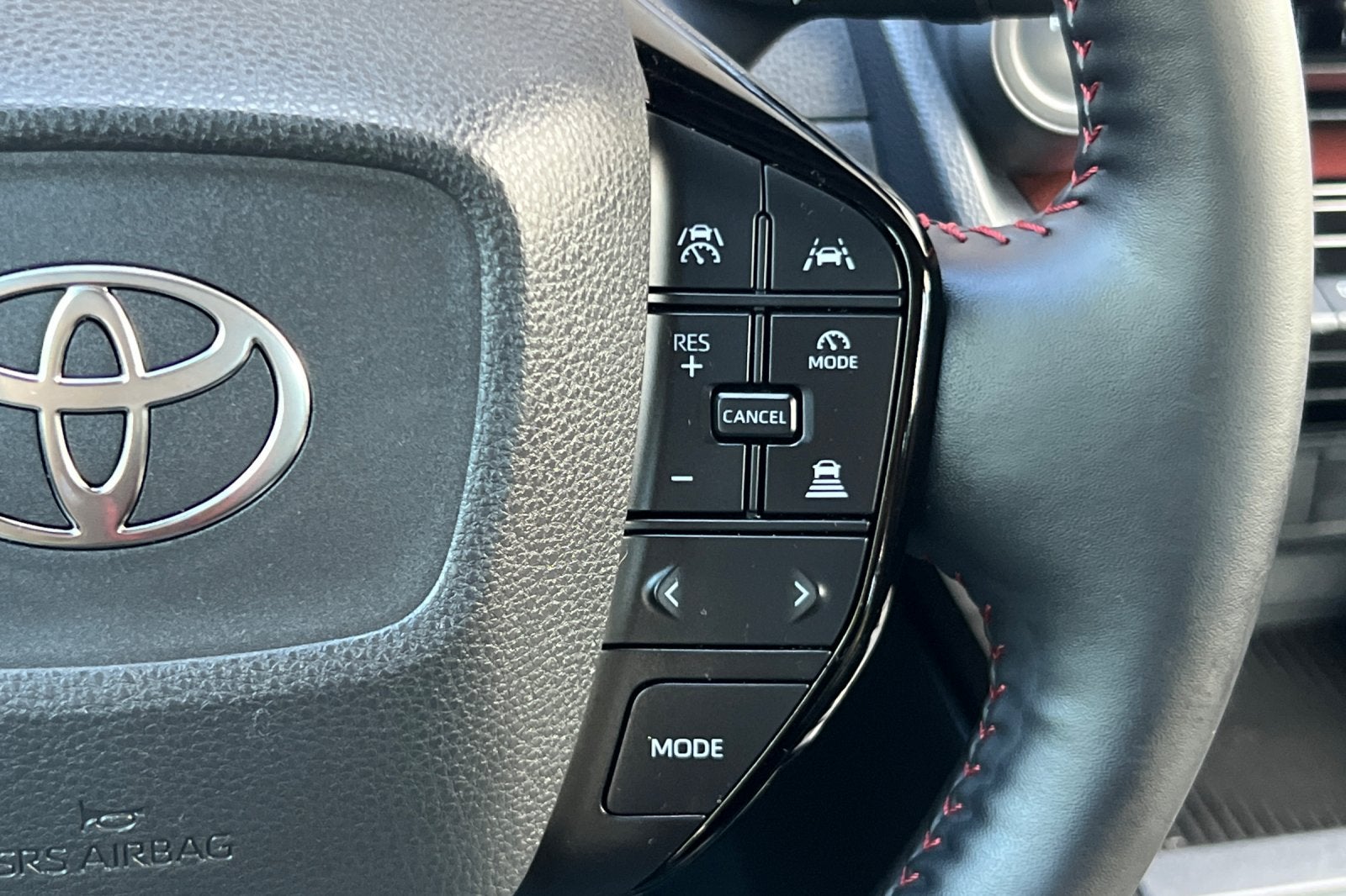 2024 Toyota Prius Prime SE