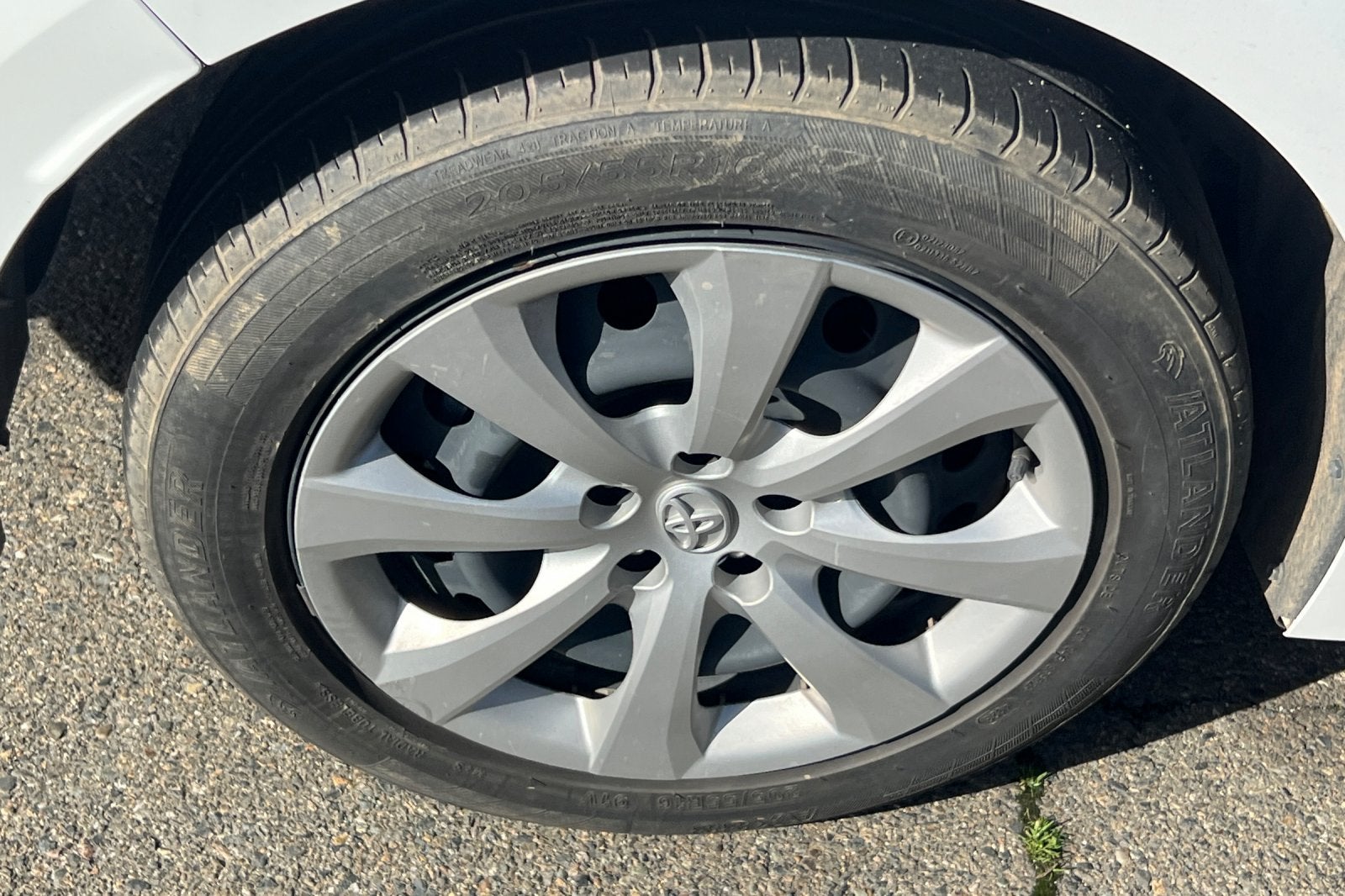 2024 Toyota Corolla Hybrid LE