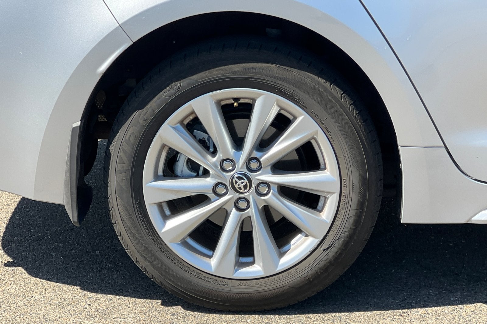 2024 Toyota Corolla Hybrid LE