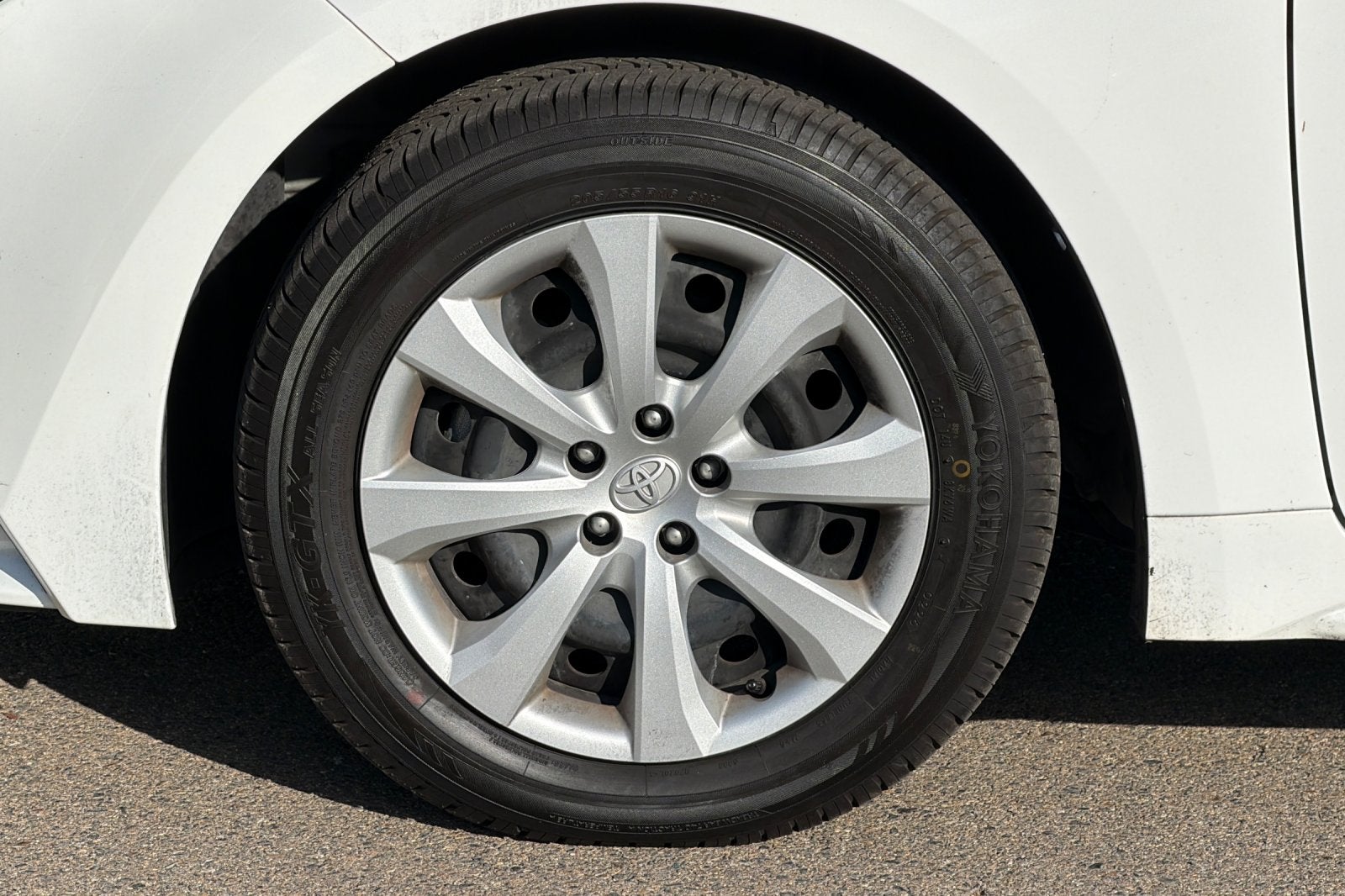 2024 Toyota Corolla Hybrid LE