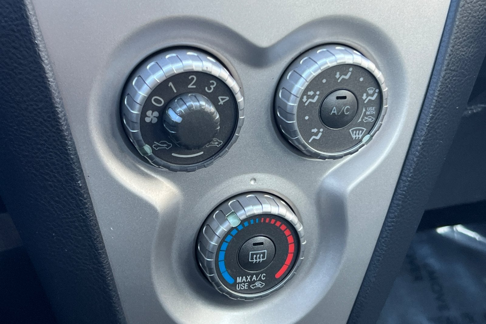 2012 Toyota Yaris Base