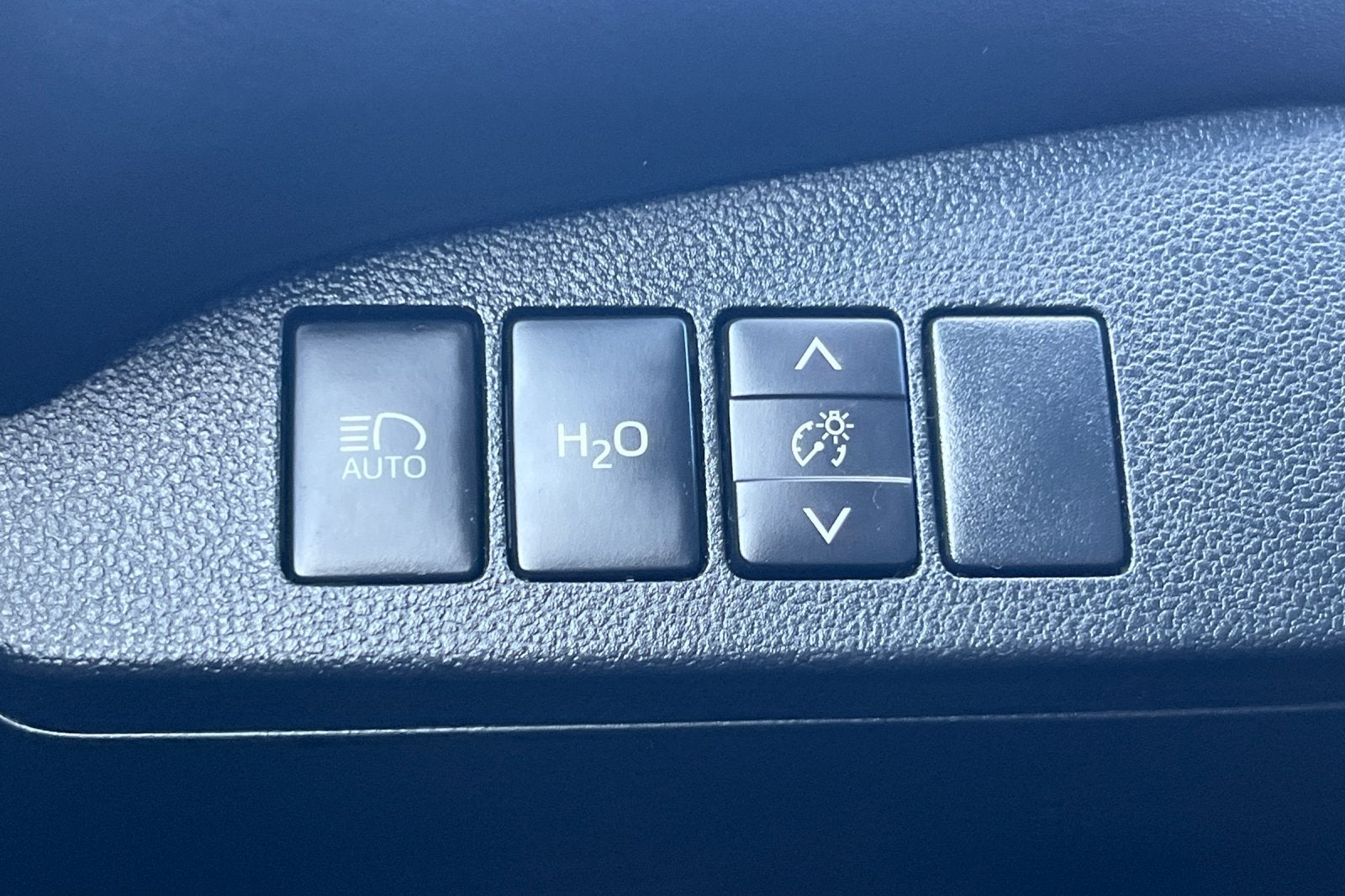 2018 Toyota Mirai Base