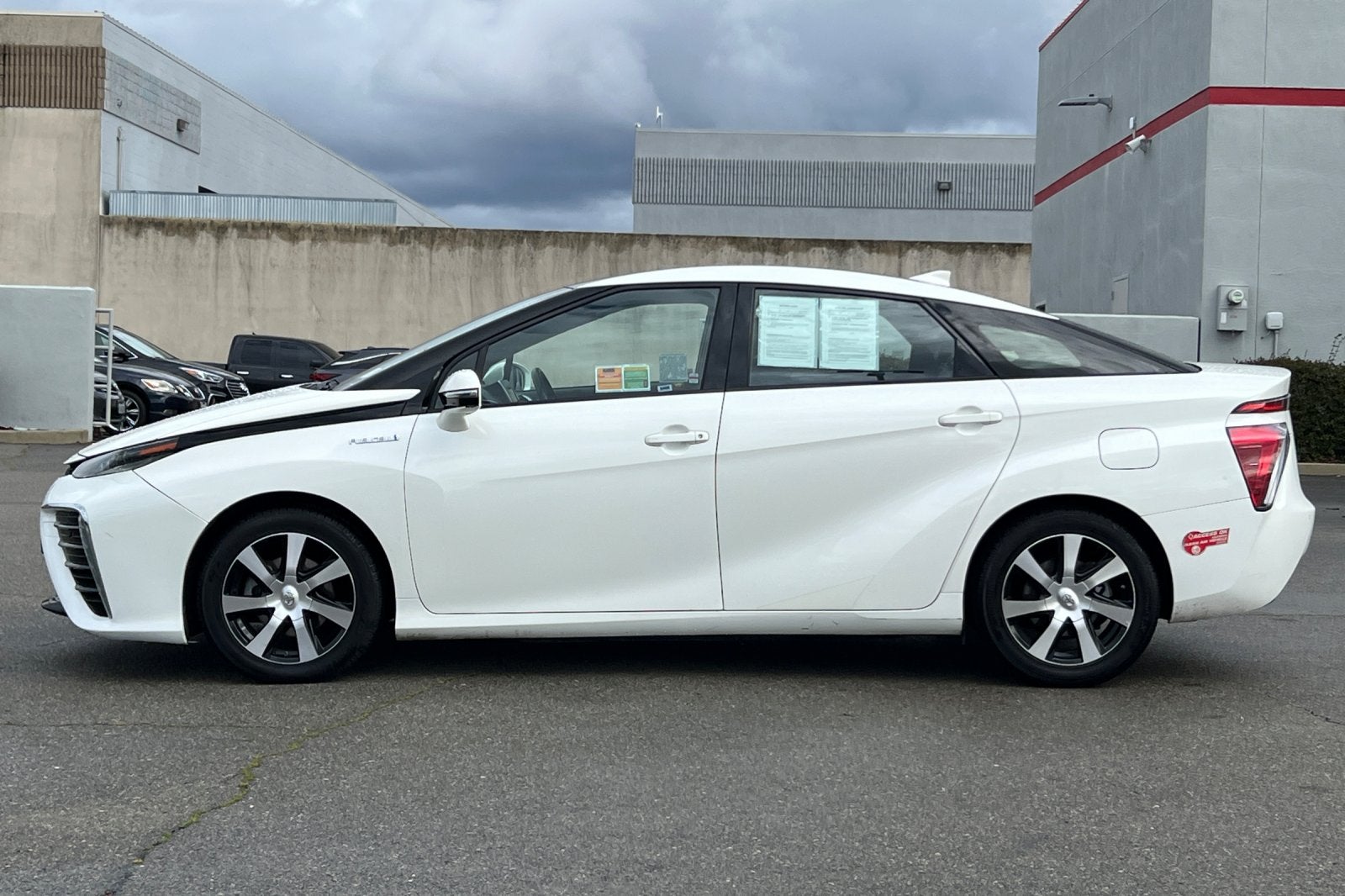 2017 Toyota Mirai Base