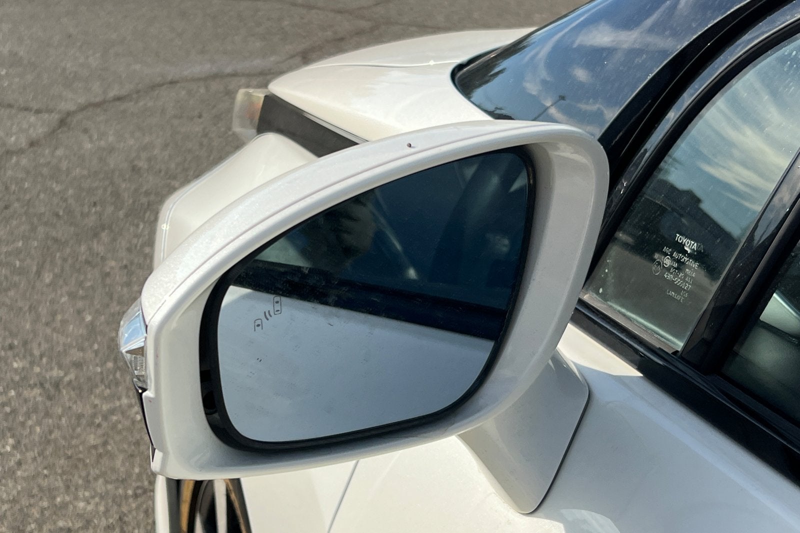 2017 Toyota Mirai Base