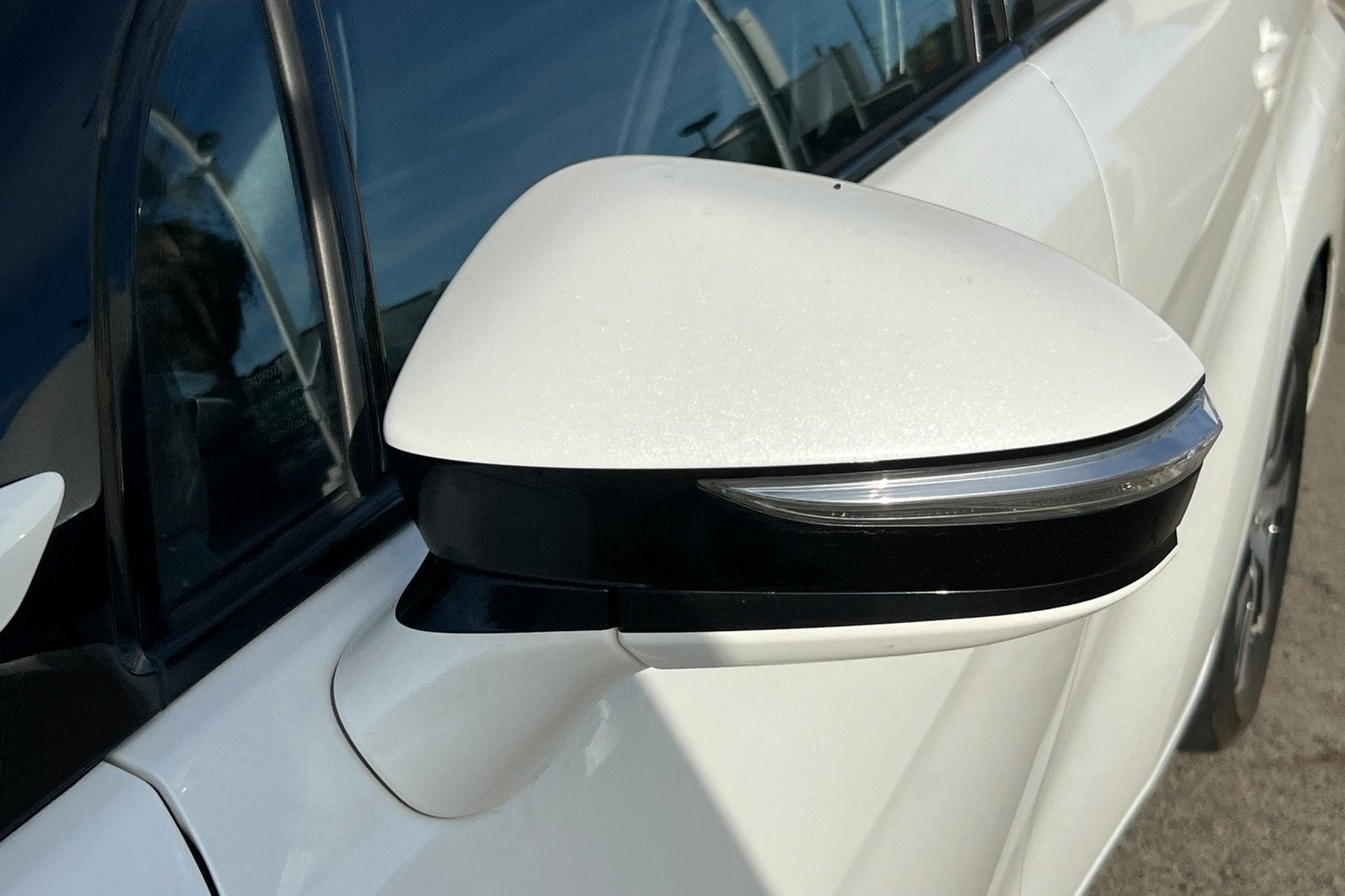 2017 Toyota Mirai Base