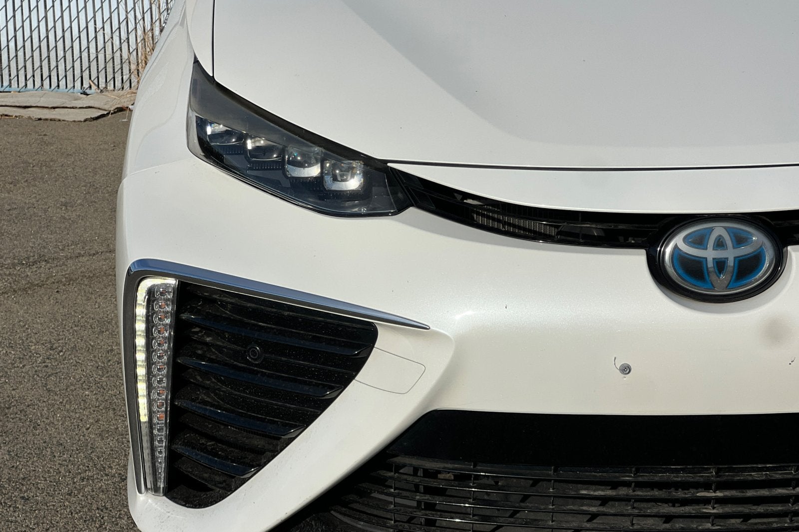 2017 Toyota Mirai Base