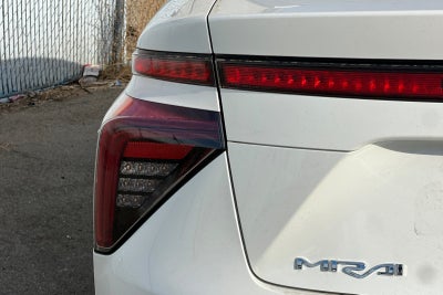 2017 Toyota Mirai Base