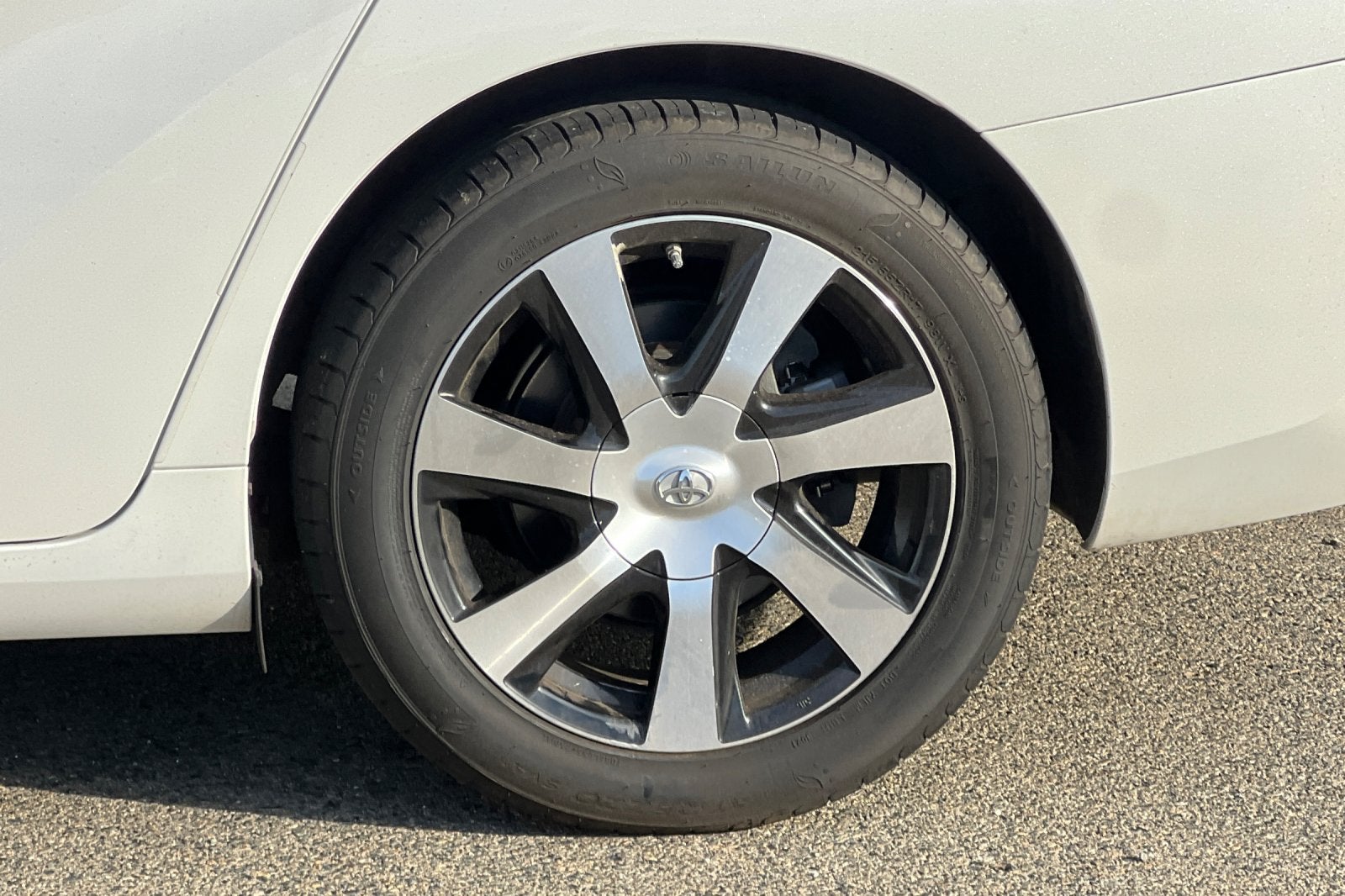 2017 Toyota Mirai Base