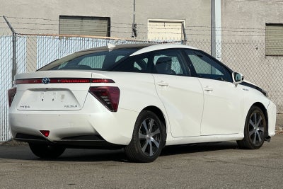 2017 Toyota Mirai Base