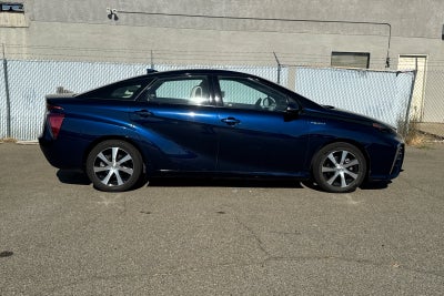 2019 Toyota Mirai Base