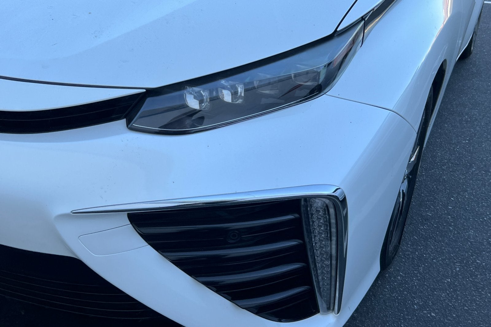 2016 Toyota Mirai Base