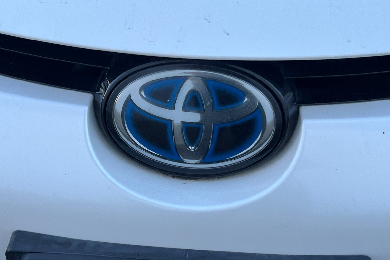 2016 Toyota Mirai Base