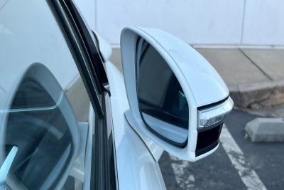 2016 Toyota Mirai Base