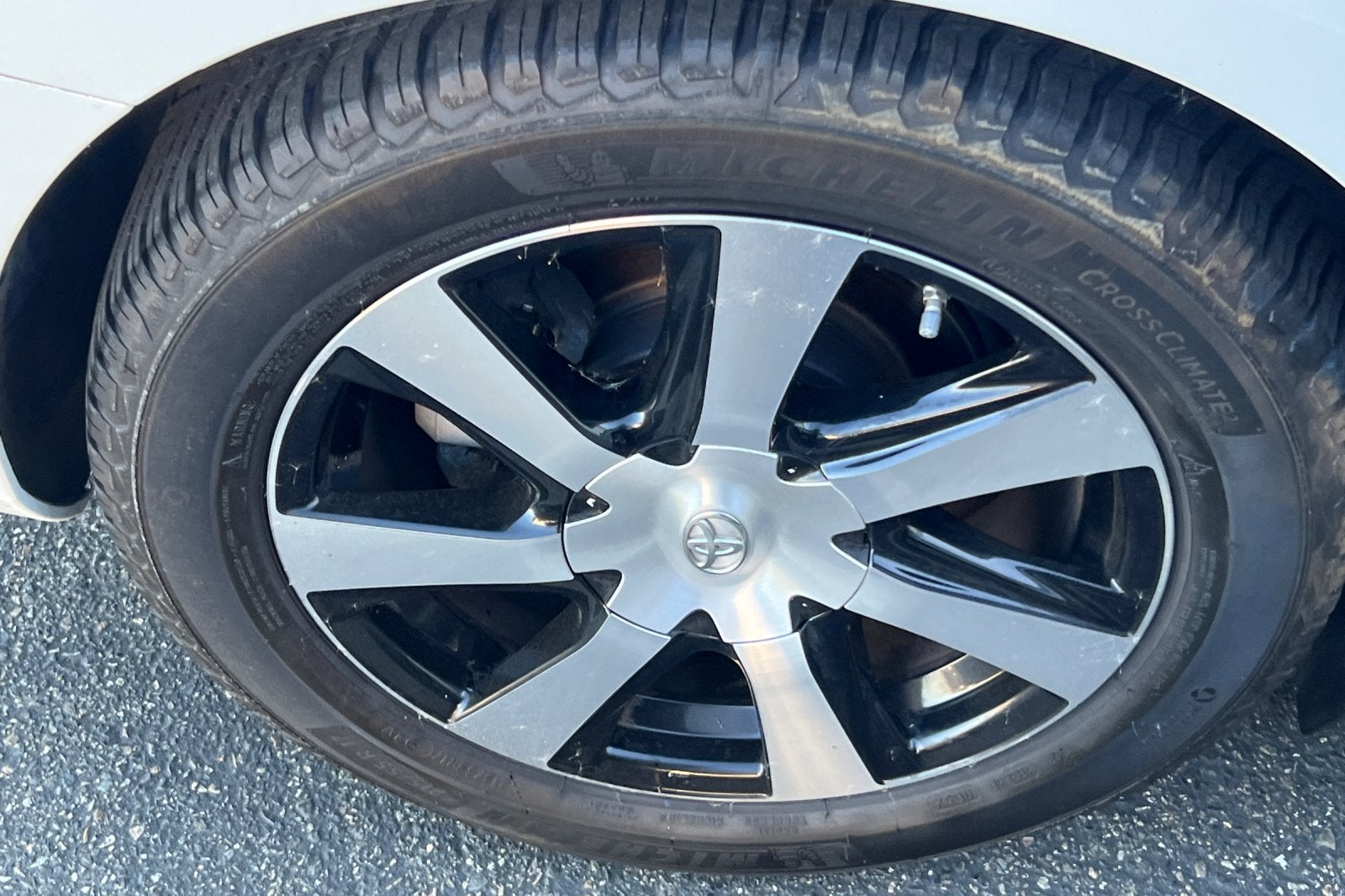 2016 Toyota Mirai Base