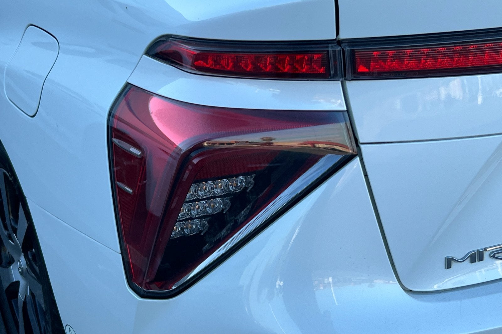 2016 Toyota Mirai Base