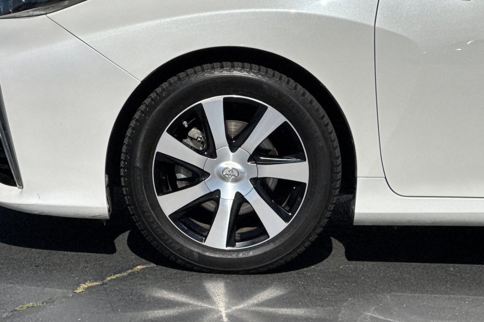 2016 Toyota Mirai Base