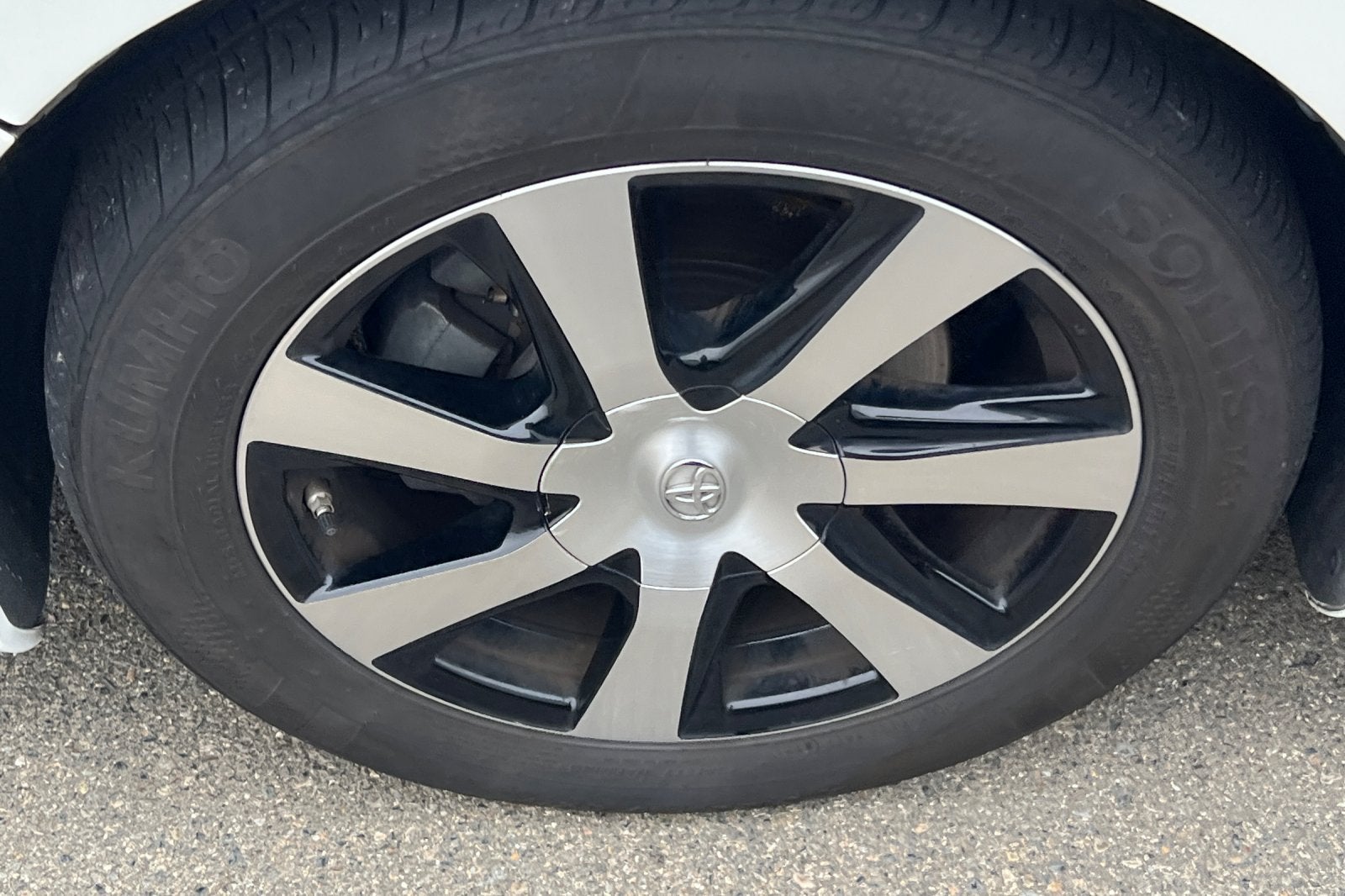 2017 Toyota Mirai Base