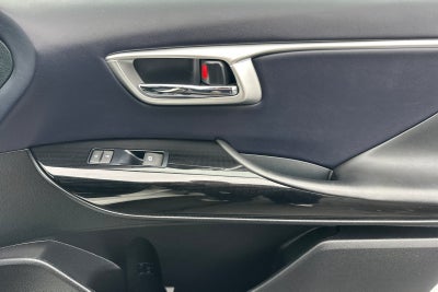 2018 Toyota Mirai Base