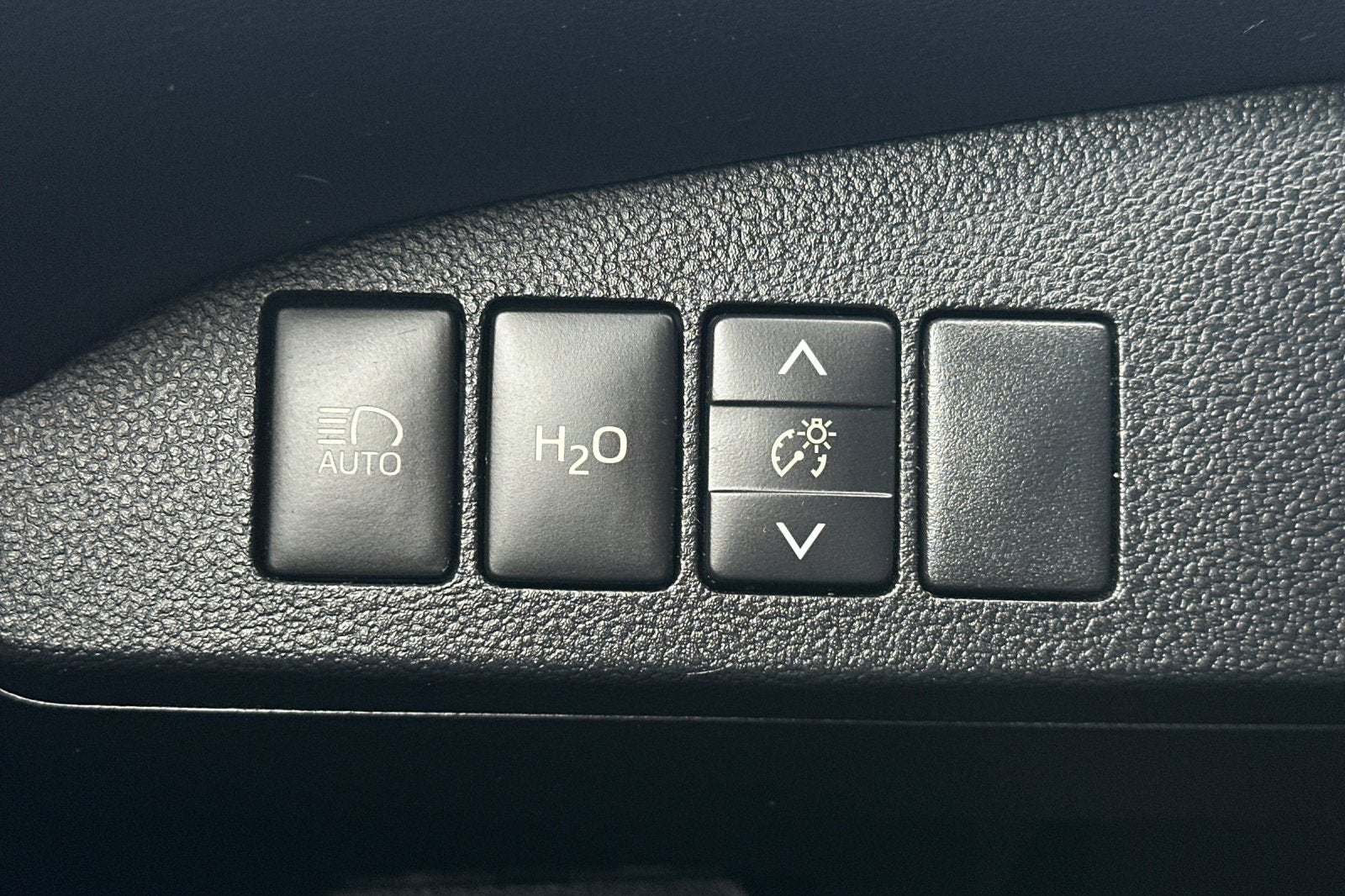 2018 Toyota Mirai Base