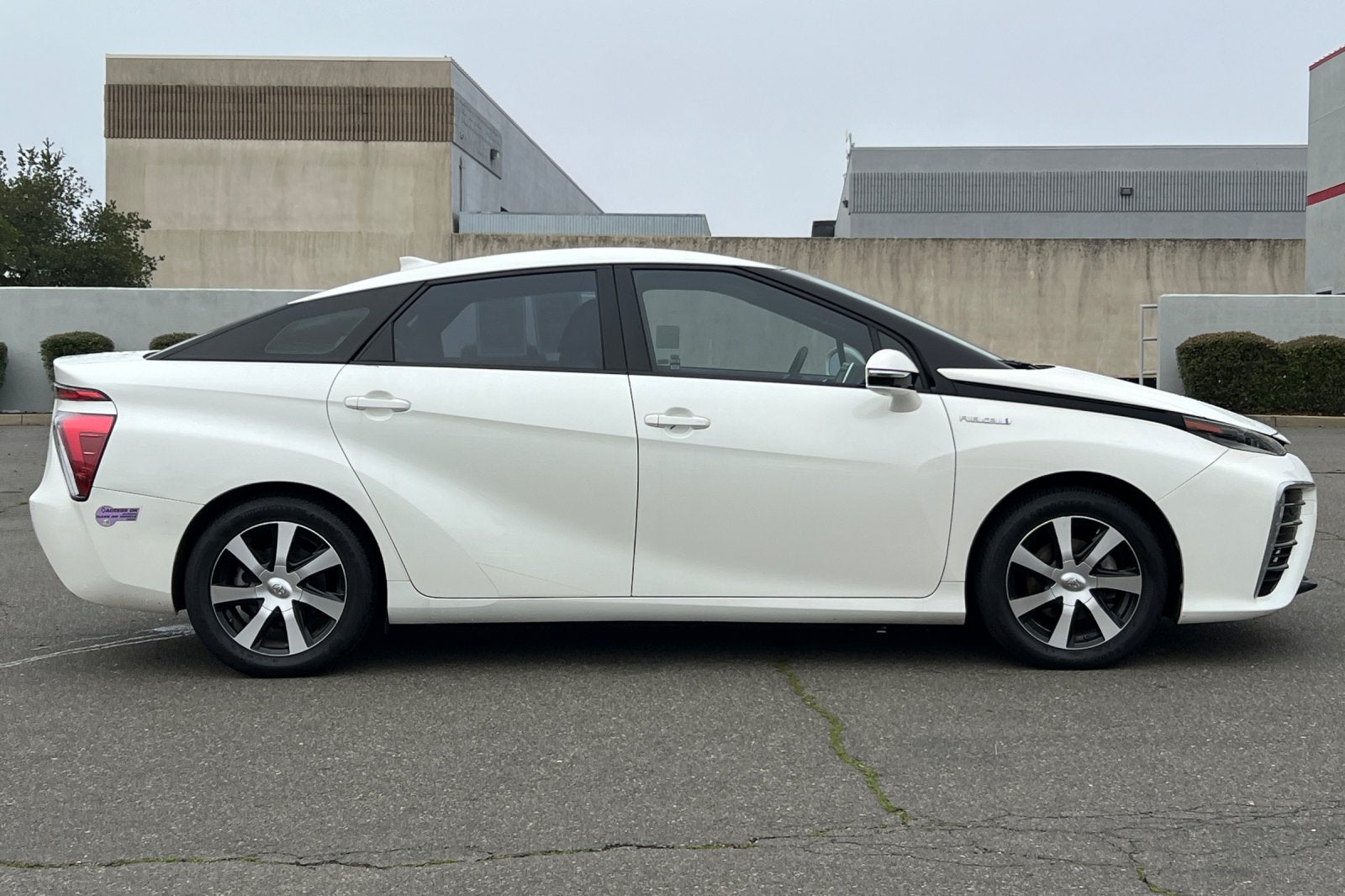 2018 Toyota Mirai Base