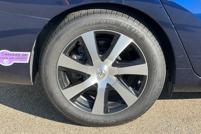 2018 Toyota Mirai Base