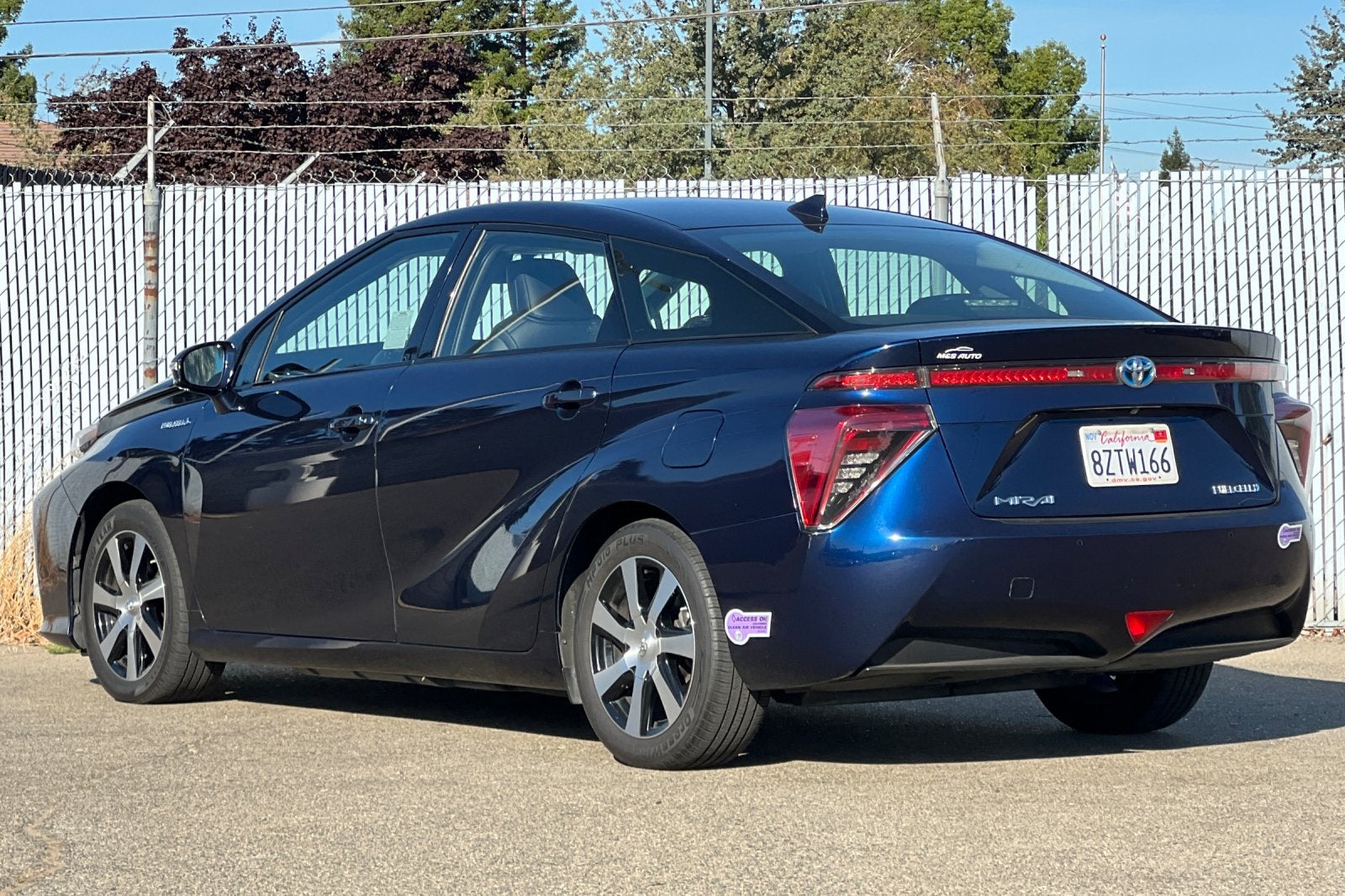 2018 Toyota Mirai Base