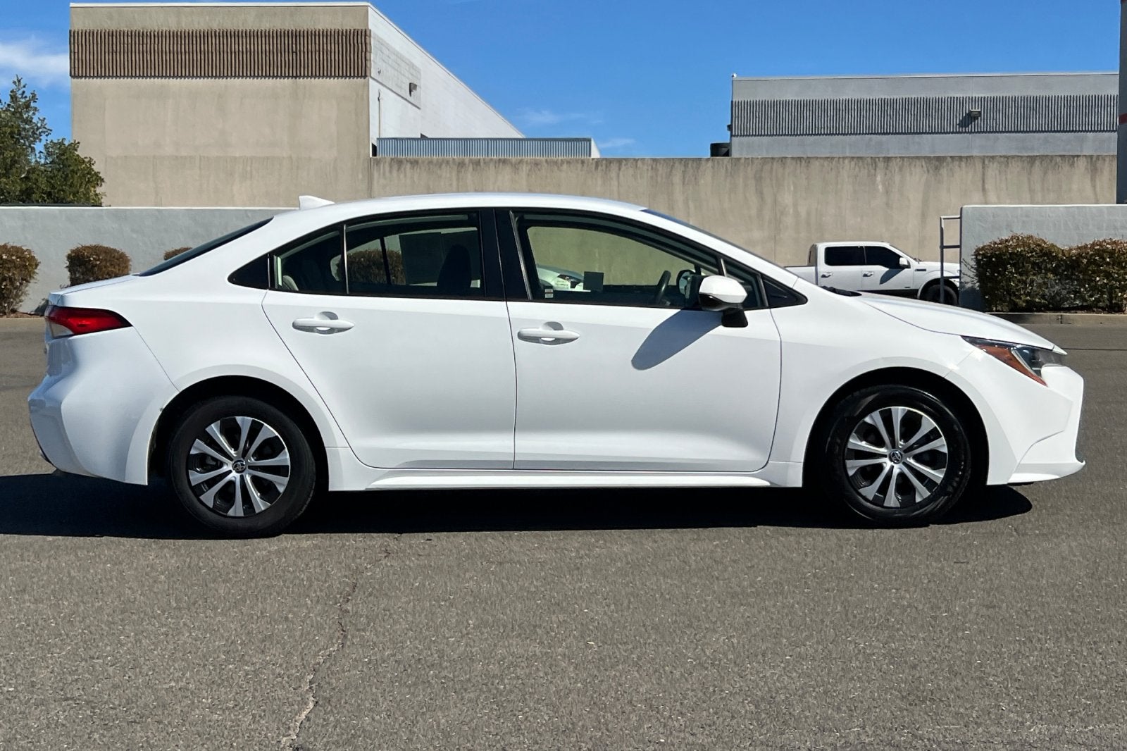 2022 Toyota Corolla Hybrid LE