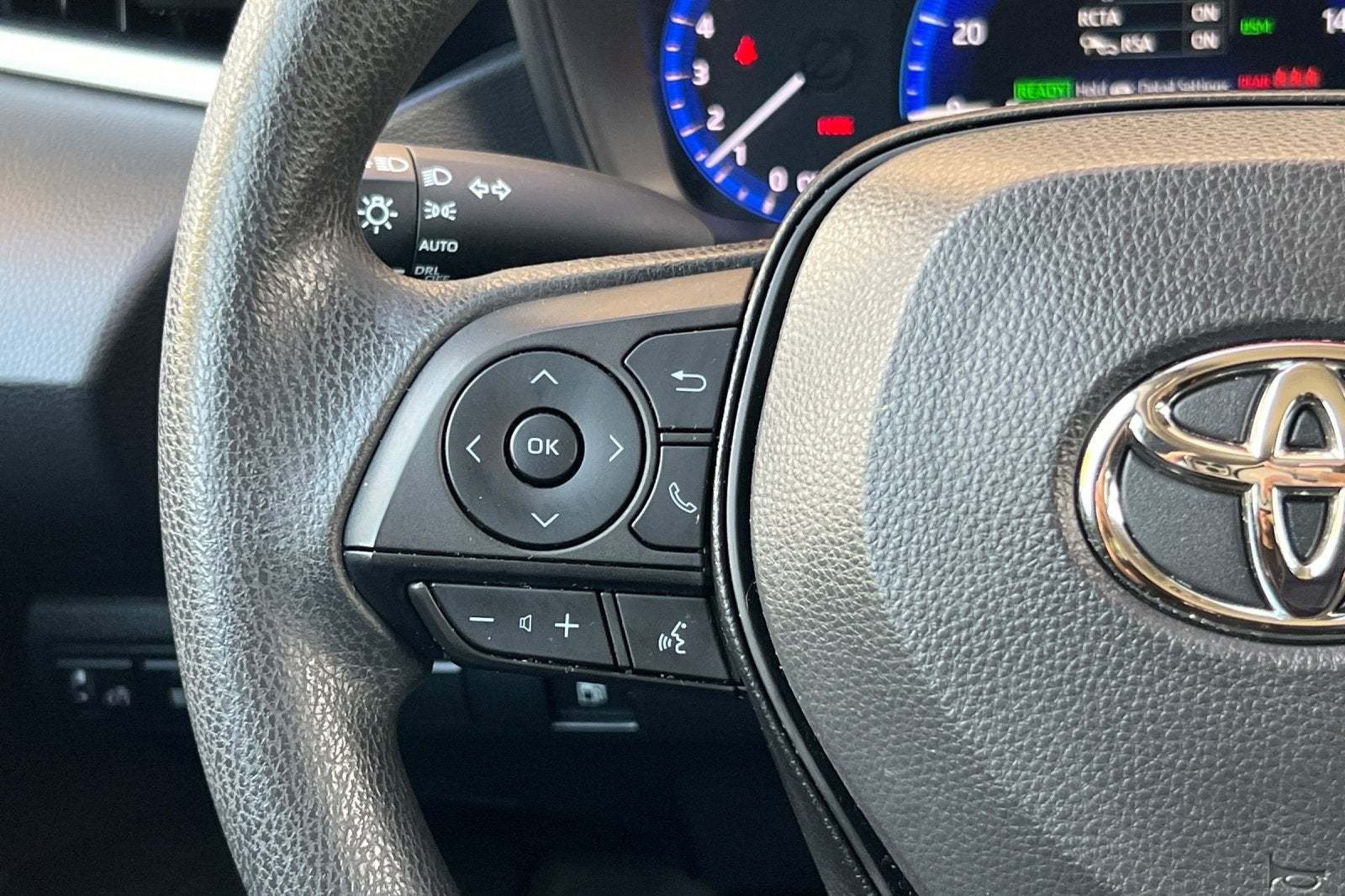 2022 Toyota Corolla Hybrid LE