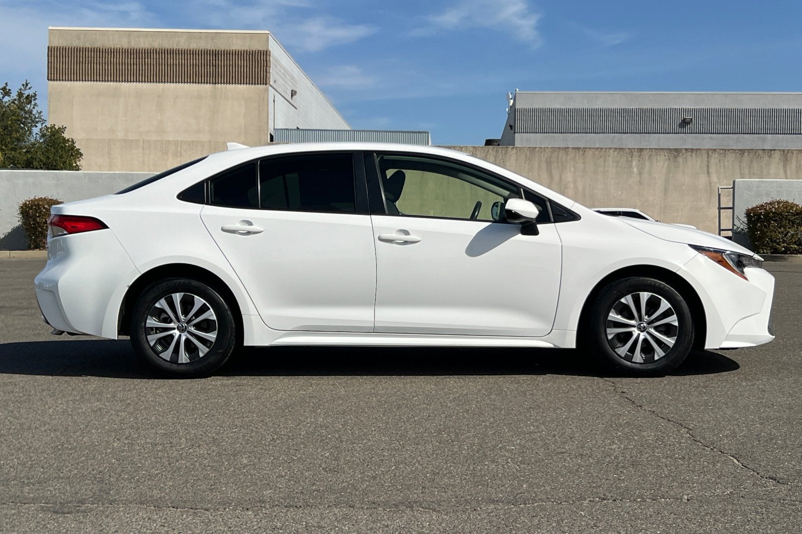2022 Toyota Corolla Hybrid LE