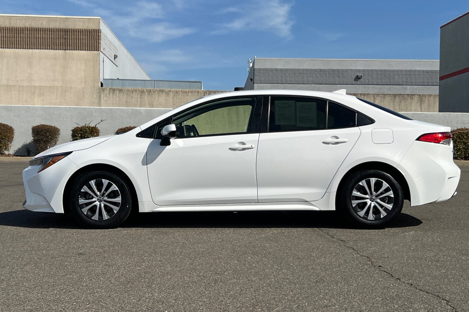 2022 Toyota Corolla Hybrid LE