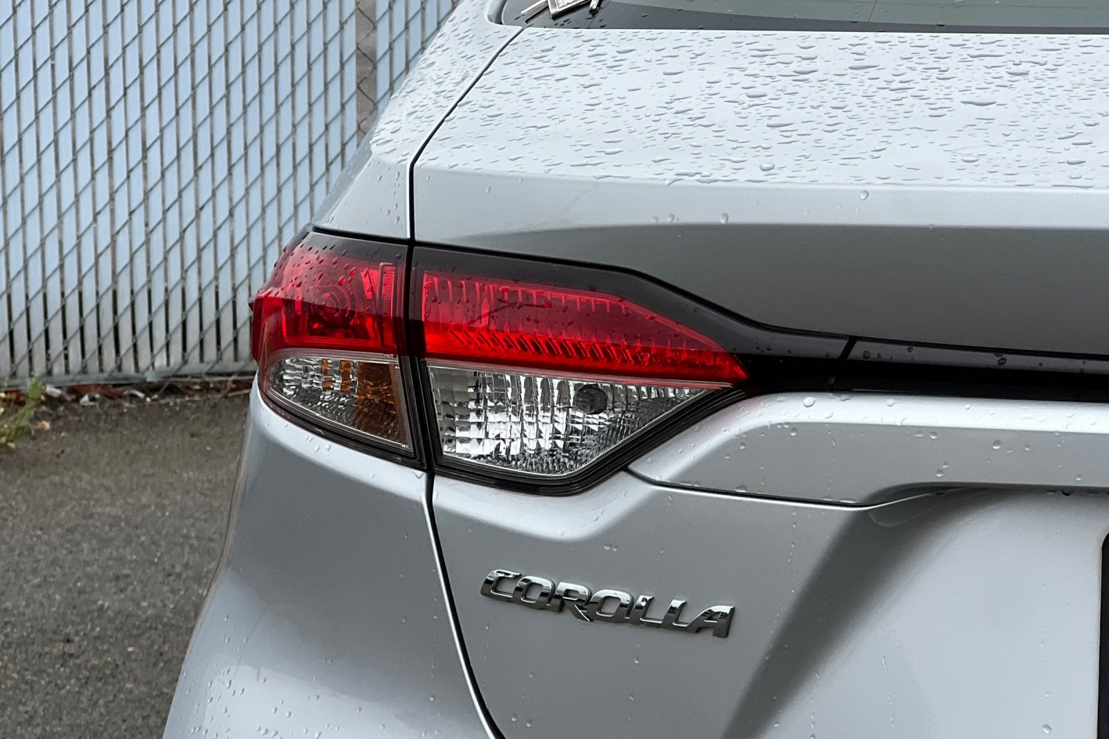 2020 Toyota Corolla Hybrid LE