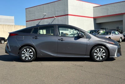 2021 Toyota Prius Prime LE