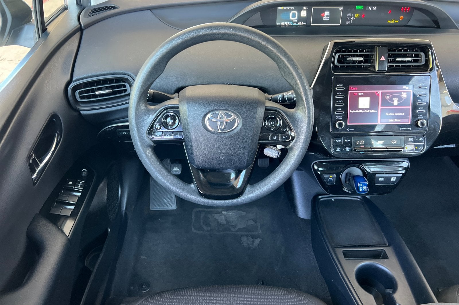 2021 Toyota Prius LE