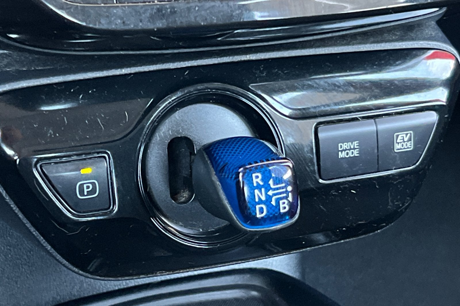 2021 Toyota Prius LE