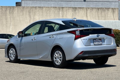 2021 Toyota Prius LE