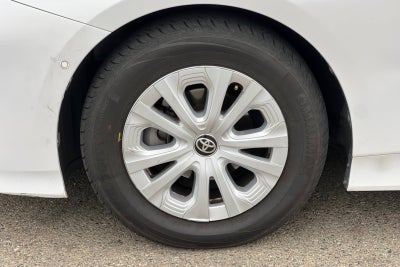 2022 Toyota Prius LE